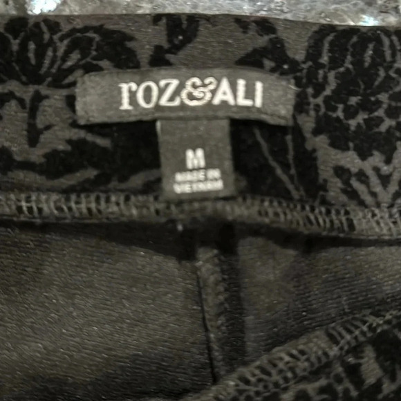 Roz&Ali soft,stretchy women Flora Inlay poll on stretcher pants - Picture 7 of 8